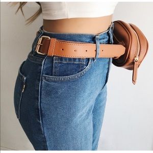 BONNIE FANNY PACK🦘